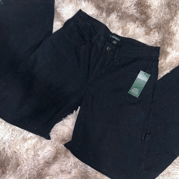 NWT Wild Fable Women's Low-Rise Carpenter Cargo Pants in black, size 4 - Picture 4 of 10